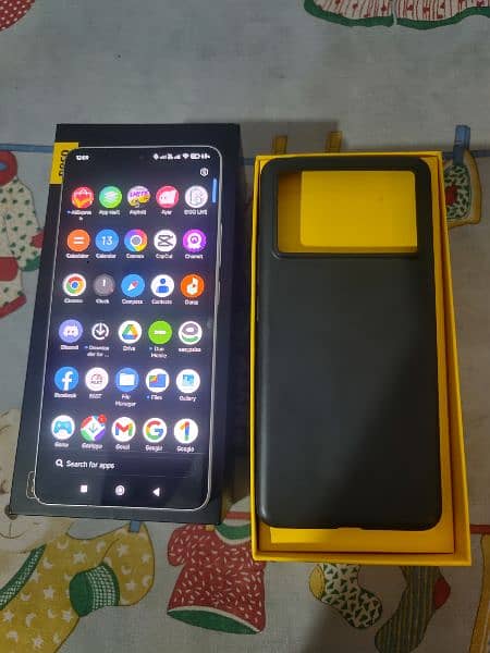 poco x6 pro 5g 12/512 with box + charger + cover 2