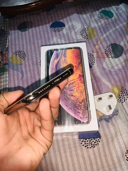 Iphone xs max (256) With box Exchange possible 5