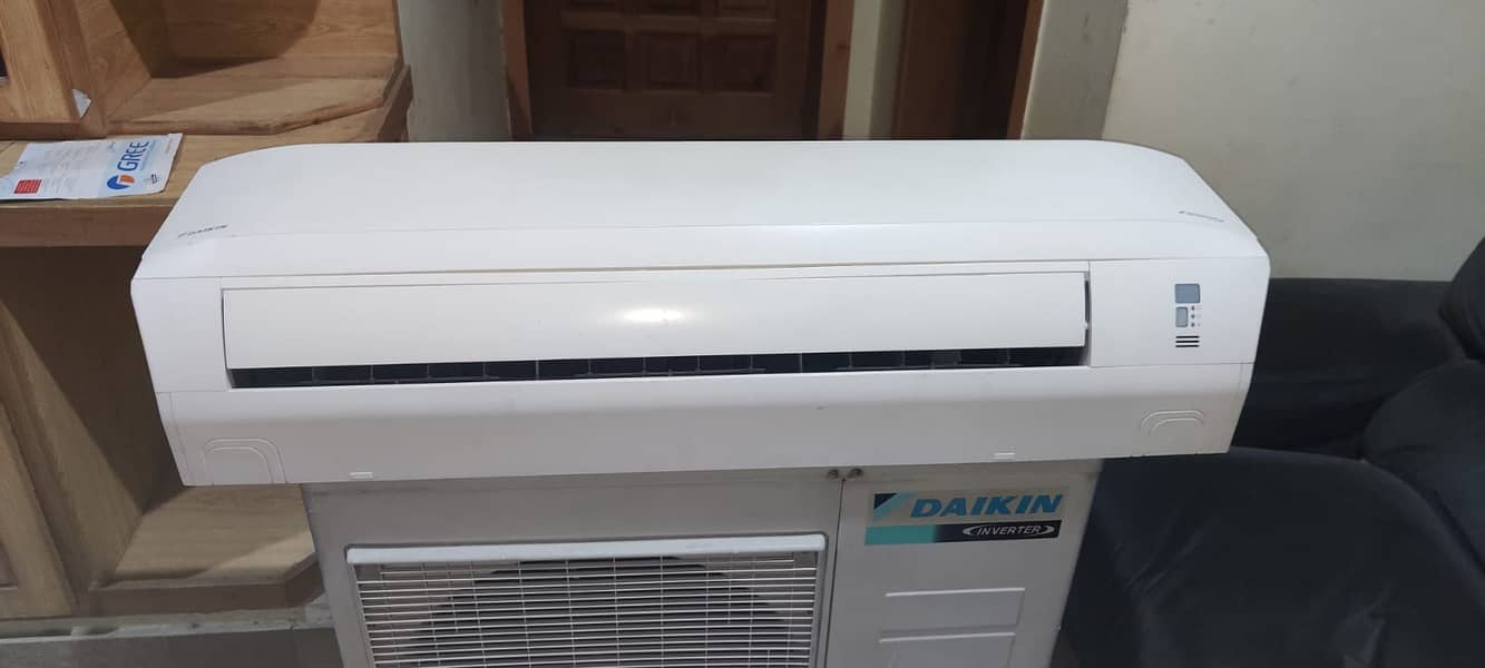 Daikin 2.0 Ton Full 5DC Inverter AC 6