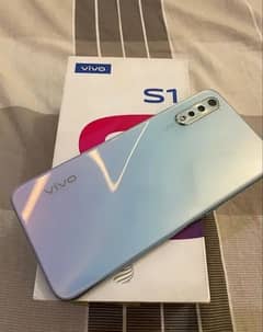 vivo s1 4 128. box and original charger sat ha only call no old sms