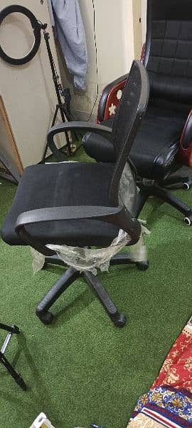 office chairs/ chairs/office tables/ Boss office chair/revolving chair 6