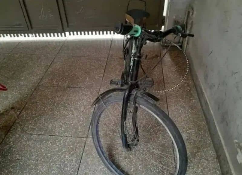 second hand cycle in new condition 2