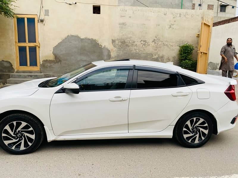 Honda Civic Oriel 2019 4