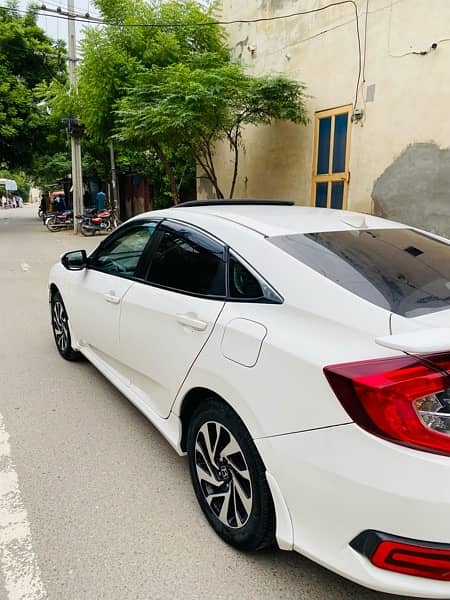 Honda Civic Oriel 2019 18