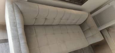 good condition sofa 0