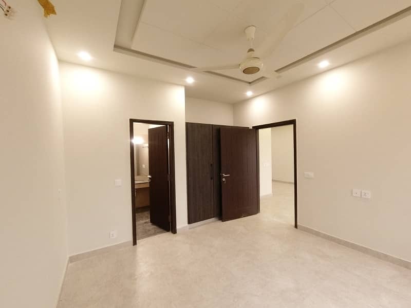 2 Bedroom Luxury Apartment For Rent 4