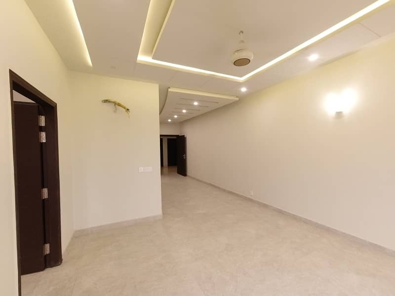 2 Bedroom Luxury Apartment For Rent 6