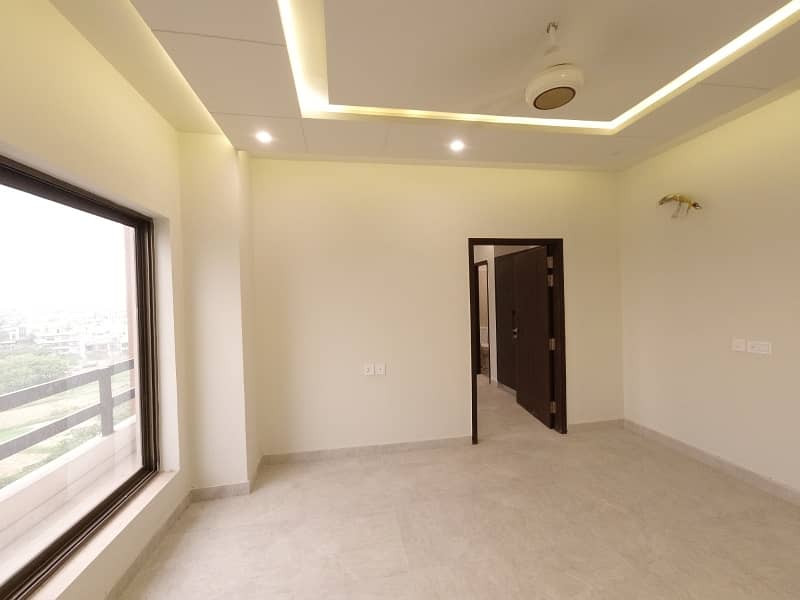 2 Bedroom Luxury Apartment For Rent 10