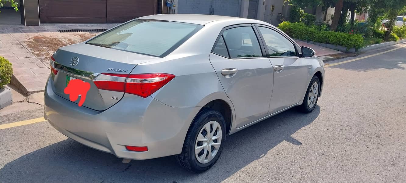 Toyota Corolla GLI 2015 VVTI 4