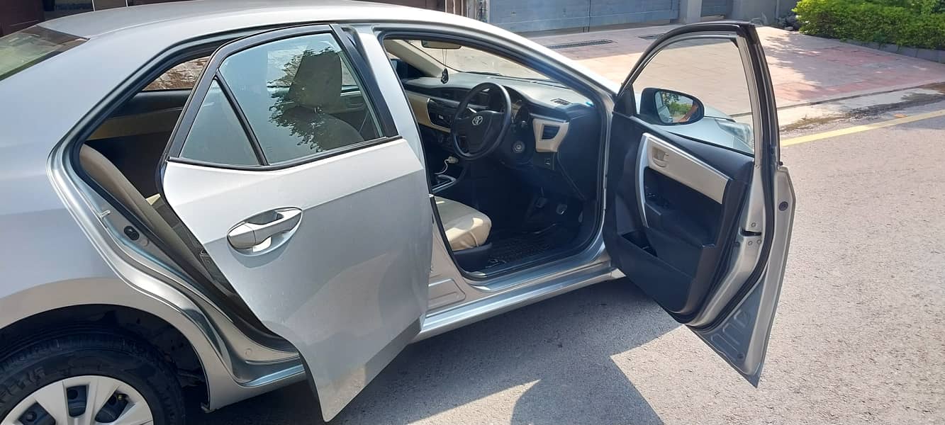 Toyota Corolla GLI 2015 VVTI 6