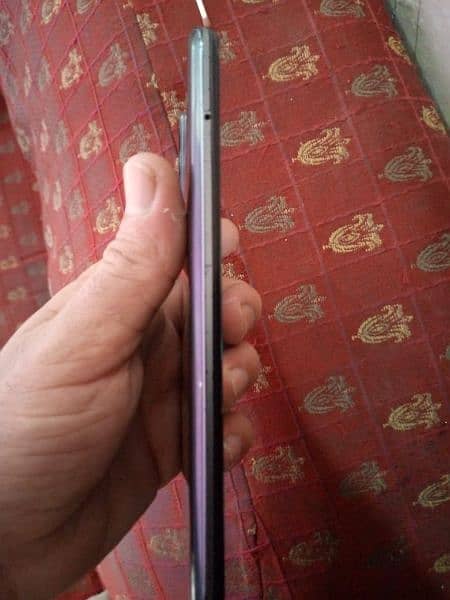 Realme 8 Ram 8+4expandbel 128gb Finger lock nhi Chal rha Baki All ok h 0