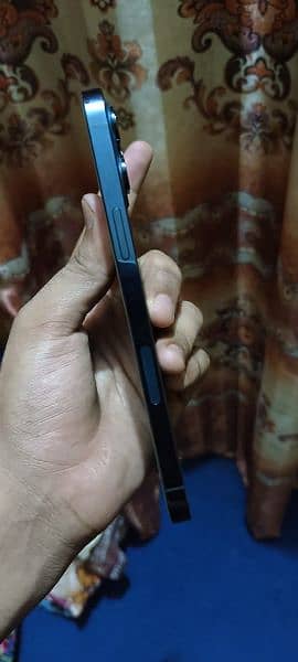 iPhone 12 Pro Max 128 GB 4