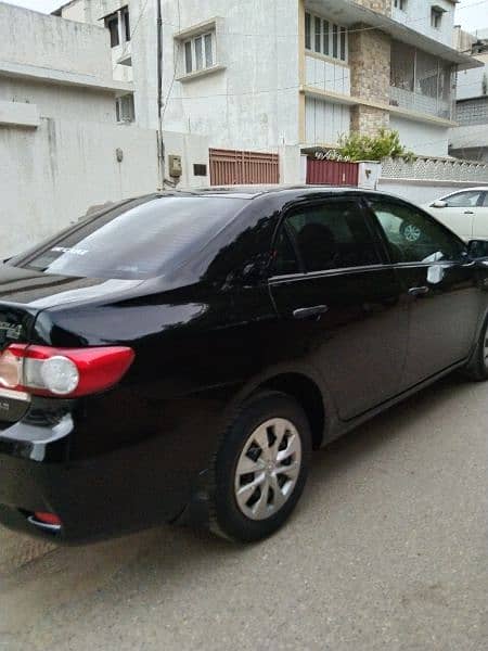 Toyota Corolla GLI 2013 4