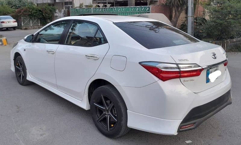 Toyota Corolla Altis 2022 Special Edition Sunroof top of line 1