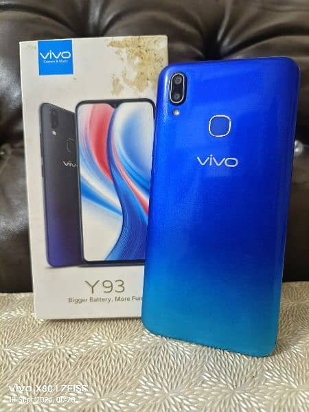 URGENTLY SALE MY VIVO Y93 (3GB+32GB) WITH BOX PTA OFFICIAL APPROVE 1