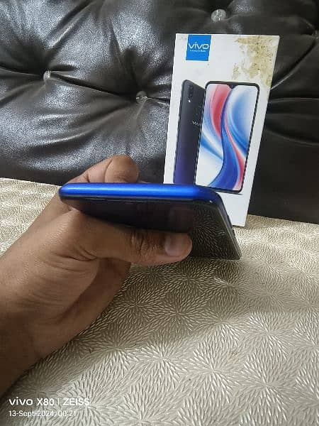 URGENTLY SALE MY VIVO Y93 (3GB+32GB) WITH BOX PTA OFFICIAL APPROVE 5