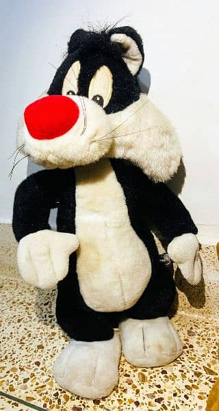 Stuffed Toys Scooby-Doo and Sylvester. 5