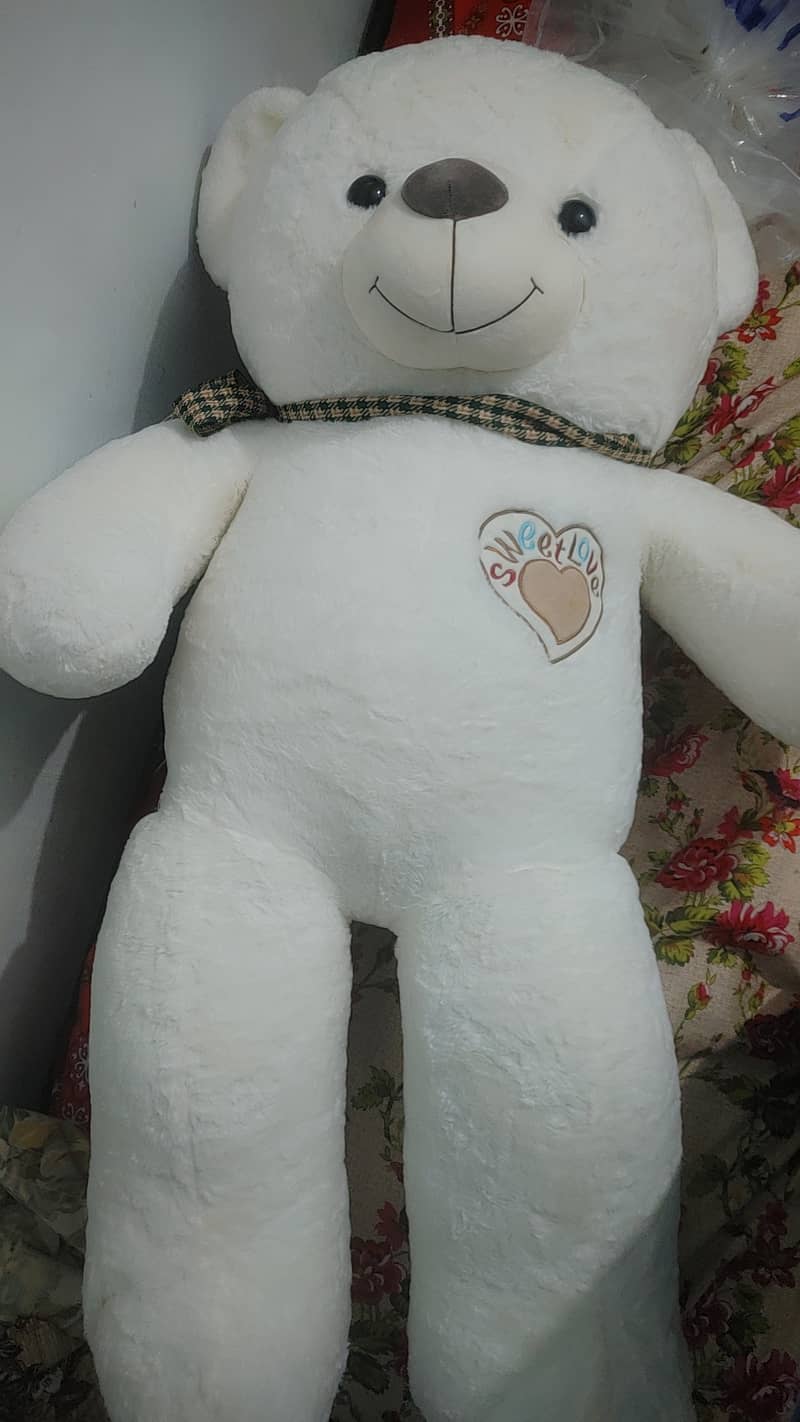 Giant teddy bear 1