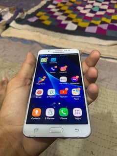 galaxy j7