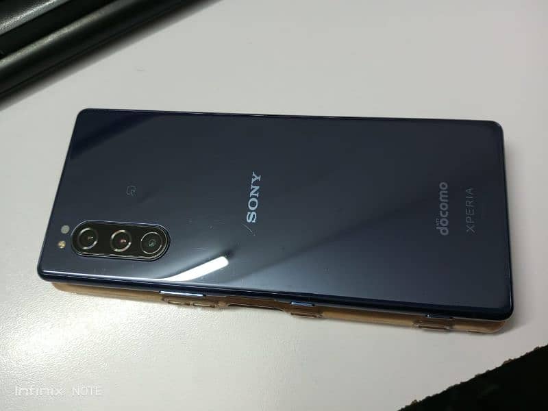 Sony Xperia 5 6/64 almost 10/10 (Water Pack) 2