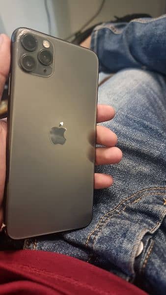 iphone 11 pro max Non PTA 1