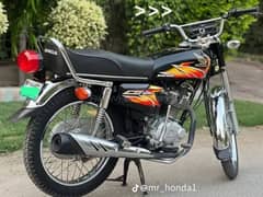 hi  I'm selling my Honda 125 2022 model bike okay he koi kam nhi he