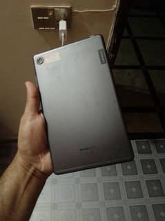 Lenovo M8 HD