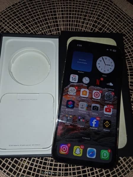 I phone 13 pro max 128 gb gold non pta with box 2