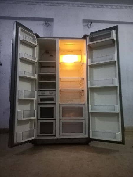 double door used refrigerator 3