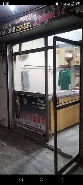 glass door with iron frame in good condition urgently for sale 2