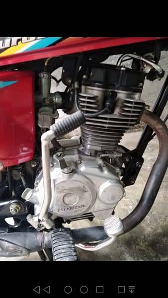 Honda 125 for sale red urgent 3