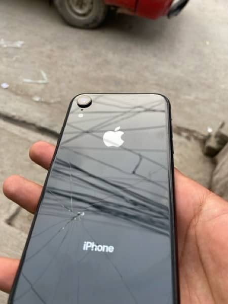 Iphone xr 128GB  Exchange possible 1