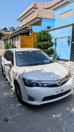 Toyota Corolla Axio 2014