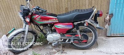 Honda 125 euro urjant sell Lahore number