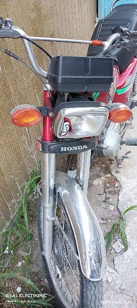 Honda 125 euro urjant sell Lahore number 6