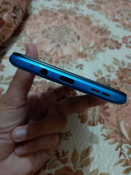 Infinix Hot 12 Play 4+3/64 4