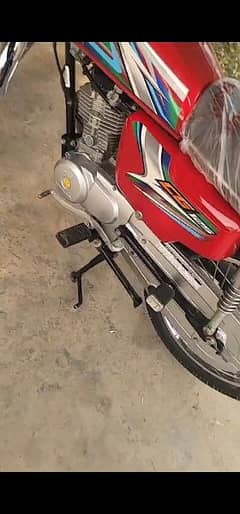 Honda 125 2023 7500 genuine milege