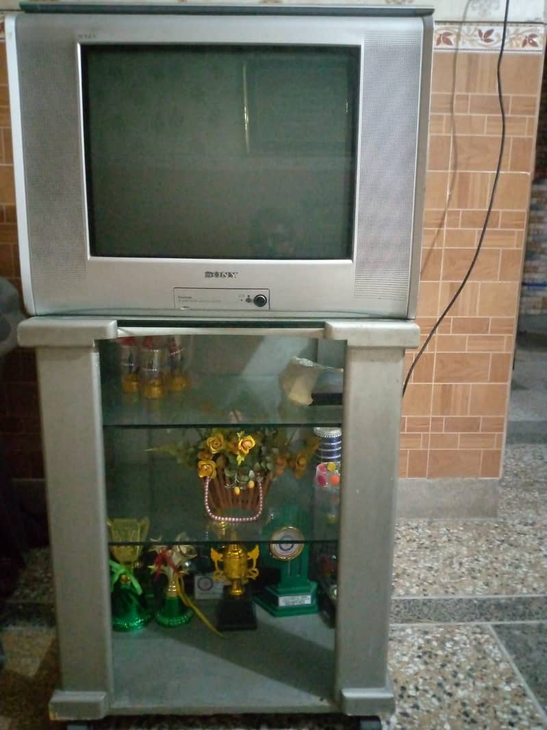 SONY TV||ORIGINAL SONY TV|||SONY TV IN GOOD CONDITION 1