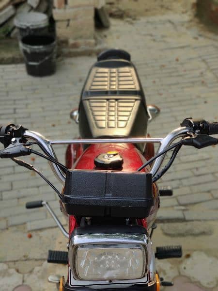 Honda 125 9