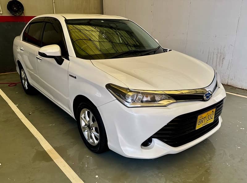 Toyota Corolla Axio G push start topline variant 1