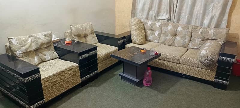 5seater sofa set 0