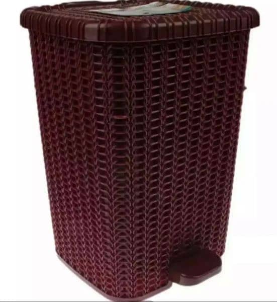 Plastic Paddle Dustbin Kiwi Storage Dustbin 2