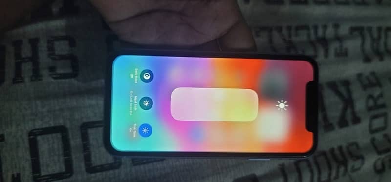 iPhone XR 8