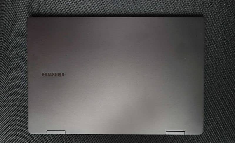 galaxy book 2 pro x360  super amoled 5