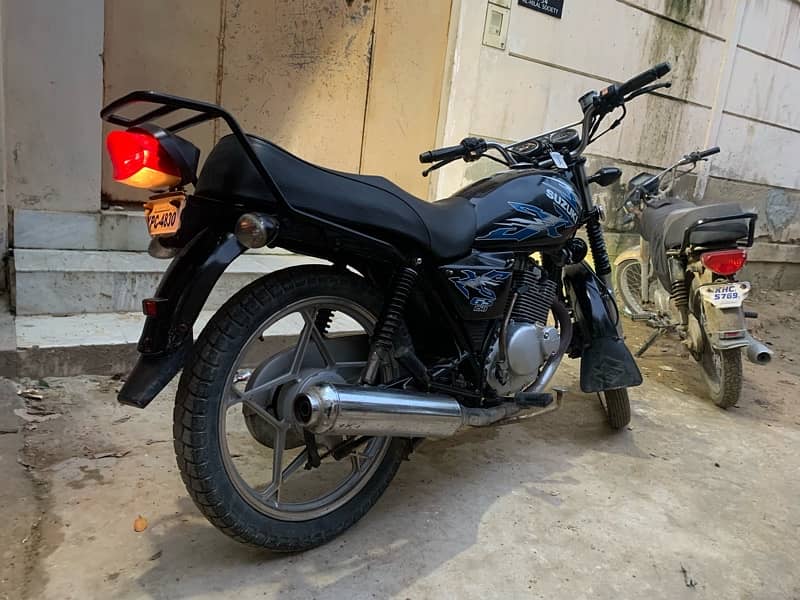 suzuki 150 urgent 1