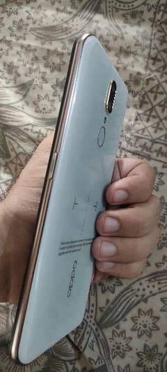 Oppo f11 .