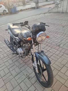 yb 125z dx all ok 10/10 condition all ok punjab number