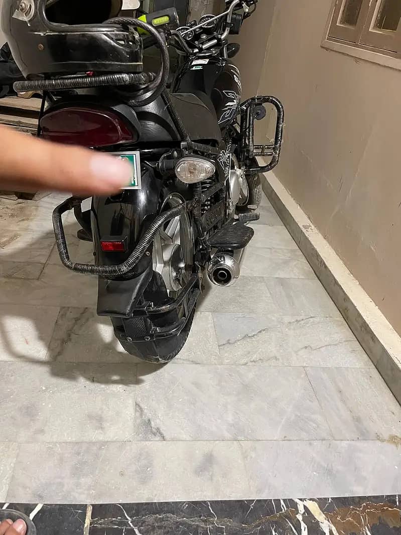 Suzuki GS 150 SE 2022 HID lights and remote control 4