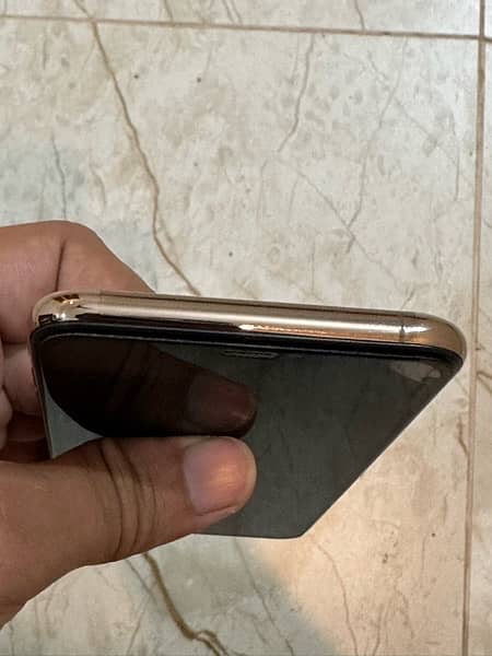 Iphone XsMax Non PTA 256GB 4