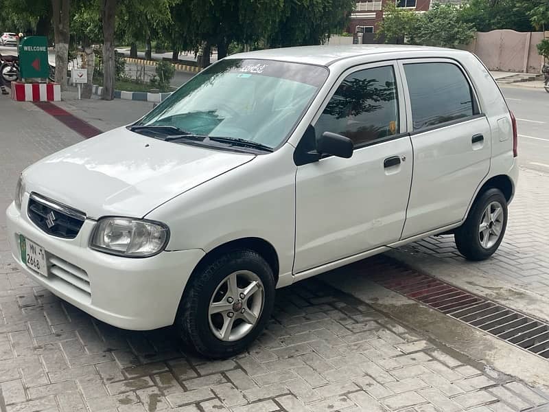 Suzuki Alto 2011 ,Auto gair, 660cc ,almost genuine 5